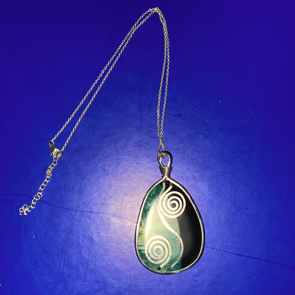 Boho Pendant Green & Black Divided by Silver Toned Swirls